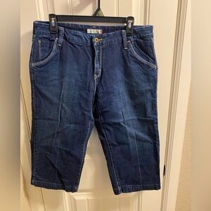 Levis 545 Jeans 10 Capri Length Dark Blue Stretch Denim Capris